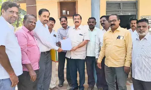 Karnataka : हरिहर में कन्नड़ भवन के निर्माण की अपील Karnataka : हरिहर में कन्नड़ भवन के निर्माण की अपील