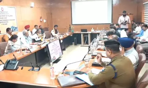 सांसदों ने रायपुर और दुर्ग स्टेशन के री-डेवलपमेंट कार्य में तेजी लाने के दिए निर्देश
