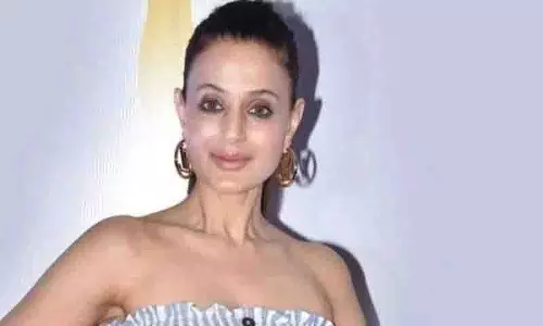 Ameesha Patel के खिलाफ चेक बाउंस केस में गैर-जमानती वारंट, एक्टर ने कही ये बात Ameesha Patel के खिलाफ चेक बाउंस केस में गैर-जमानती वारंट, एक्टर ने कही ये बात
