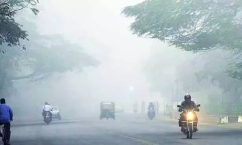 Odisha के 10 जिलों में अगले दो दिनों तक घने कोहरे की चेतावनी Odisha के 10 जिलों में अगले दो दिनों तक घने कोहरे की चेतावनी