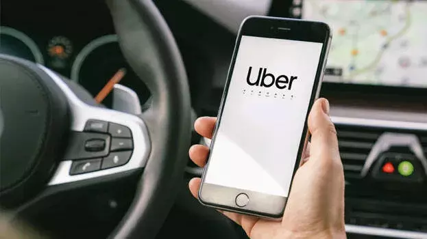 Kerala में डिलीवरी नेटवर्क पर बड़ा असर, Uber और फूड ऐप्स बंद Kerala में डिलीवरी नेटवर्क पर बड़ा असर, Uber और फूड ऐप्स बंद
