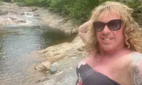 Rhode Island हॉकी गेम शूटिंग: 3 मरे, शूटर ने खुद को भी मार डाला