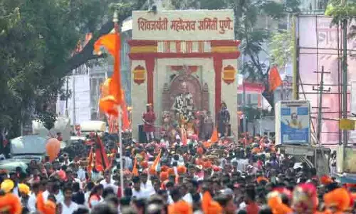 Pune में शिव जयंती के मौके पर 96 स्वराज्य रथ