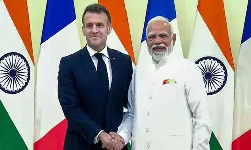 भारत और फ्रांस ने रक्षा और AI समेत 20 से ज़्यादा समझौतों पर साइन किए भारत और फ्रांस ने रक्षा और AI समेत 20 से ज़्यादा समझौतों पर साइन किए