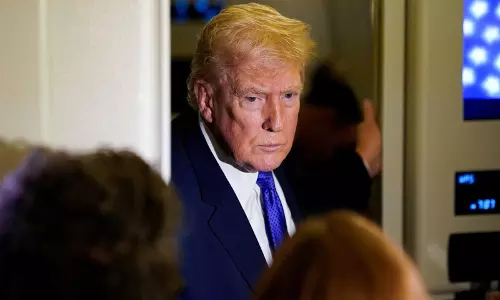 Trump ने एपस्टीन से संबंधों की बात खारिज की Trump ने एपस्टीन से संबंधों की बात खारिज की