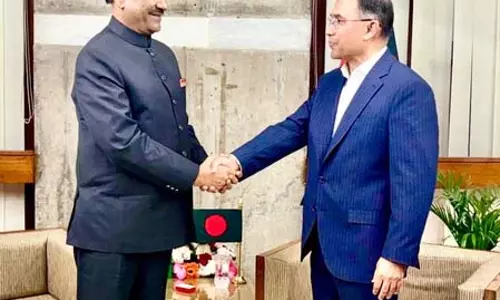 Bangladesh के नए पीएम से मिले लोकसभा अध्यक्ष ओम बिरला, भारत आने का दिया न्योता Bangladesh के नए पीएम से मिले लोकसभा अध्यक्ष ओम बिरला, भारत आने का दिया न्योता