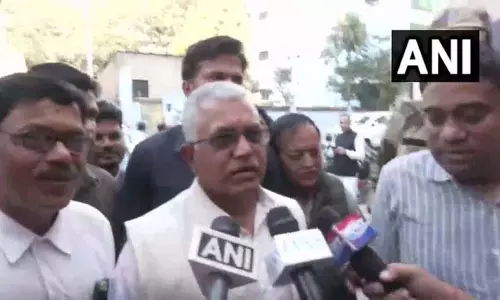 भाजपा नेता दिलीप घोष का बयान: “त्योहारों की छुट्टी नहीं, जनता के विकास से आएगी जीत”