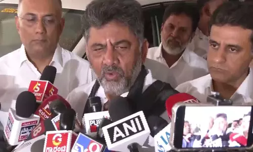 Karnataka कांग्रेस ने मतदाता सूची में संशोधन को लेकर राज्य चुनाव आयोग को ज्ञापन सौंपा