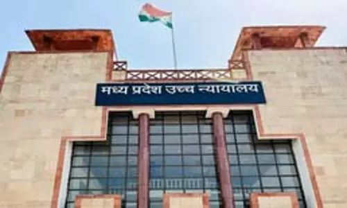 हाईकोर्ट ने छिंदवाड़ा कफ सिरप मामले में फार्मासिस्ट की जमानत याचिका खारिज की हाईकोर्ट ने छिंदवाड़ा कफ सिरप मामले में फार्मासिस्ट की जमानत याचिका खारिज की