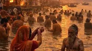Amavasya Hair Wash rule: क्या अमावस्या पर हेयर वॉश से कमजोर होती है सकारात्मक ऊर्जा Amavasya Hair Wash rule: क्या अमावस्या पर हेयर वॉश से कमजोर होती है सकारात्मक ऊर्जा
