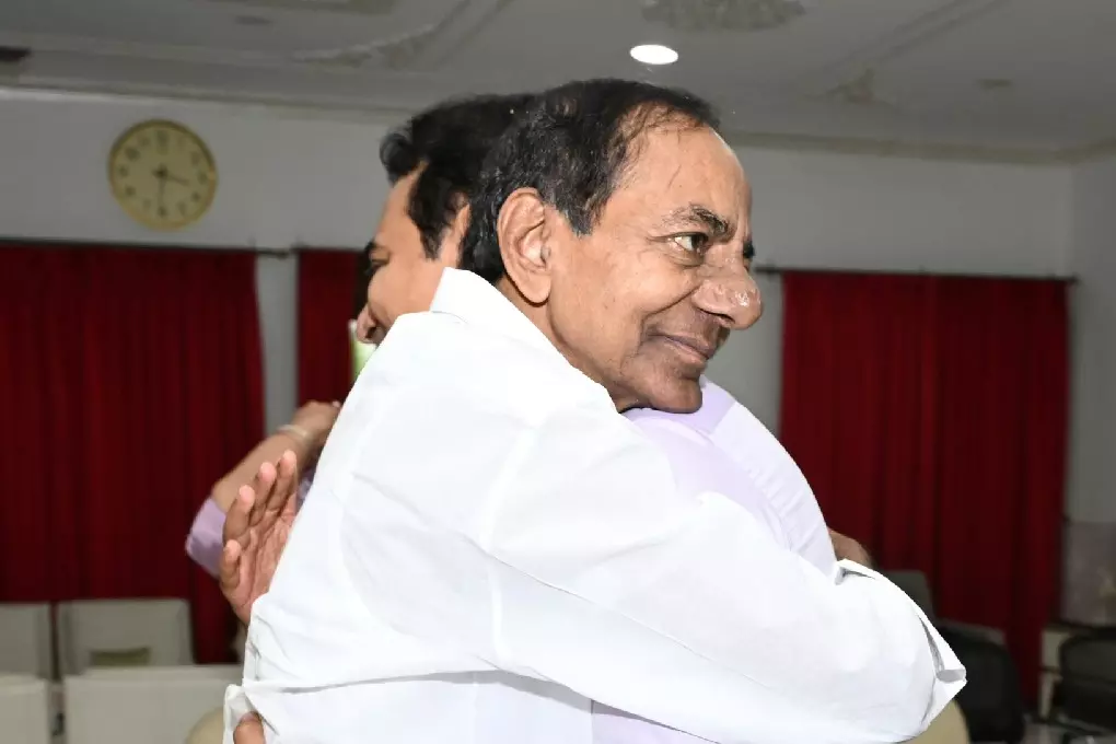 Telangana के मुख्यमंत्री ने KCR को जन्मदिन की शुभकामनाएं दीं Telangana के मुख्यमंत्री ने KCR को जन्मदिन की शुभकामनाएं दीं