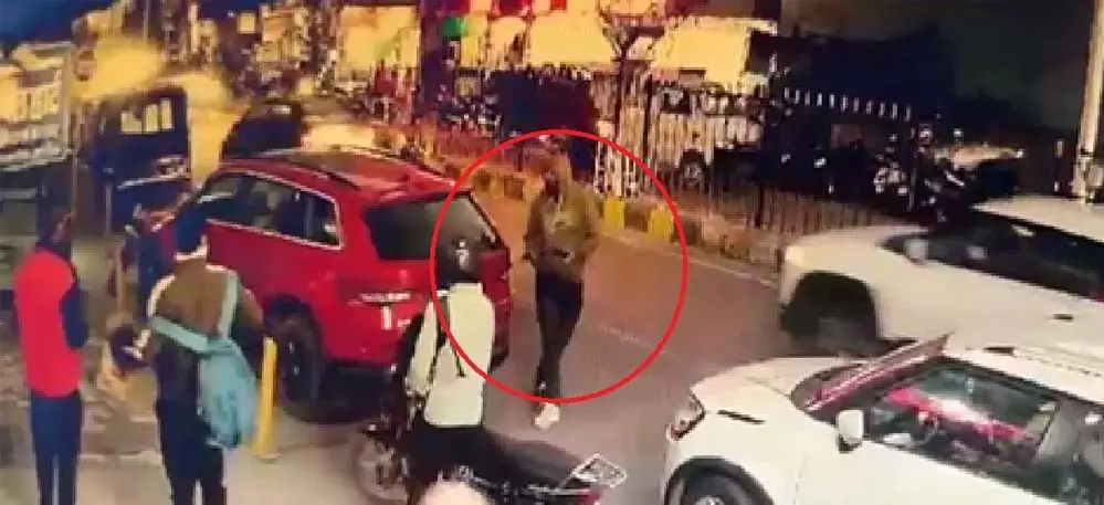 Rohtak: रोहतक गैंगवार से दहला शहर, 22 राउंड फायरिंग Rohtak: रोहतक गैंगवार से दहला शहर, 22 राउंड फायरिंग