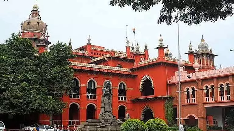 Madras HC ने सबूतों के अभाव में प्राइवेट फर्म के स्टाफ की बहाली को सही ठहराया Madras HC ने सबूतों के अभाव में प्राइवेट फर्म के स्टाफ की बहाली को सही ठहराया