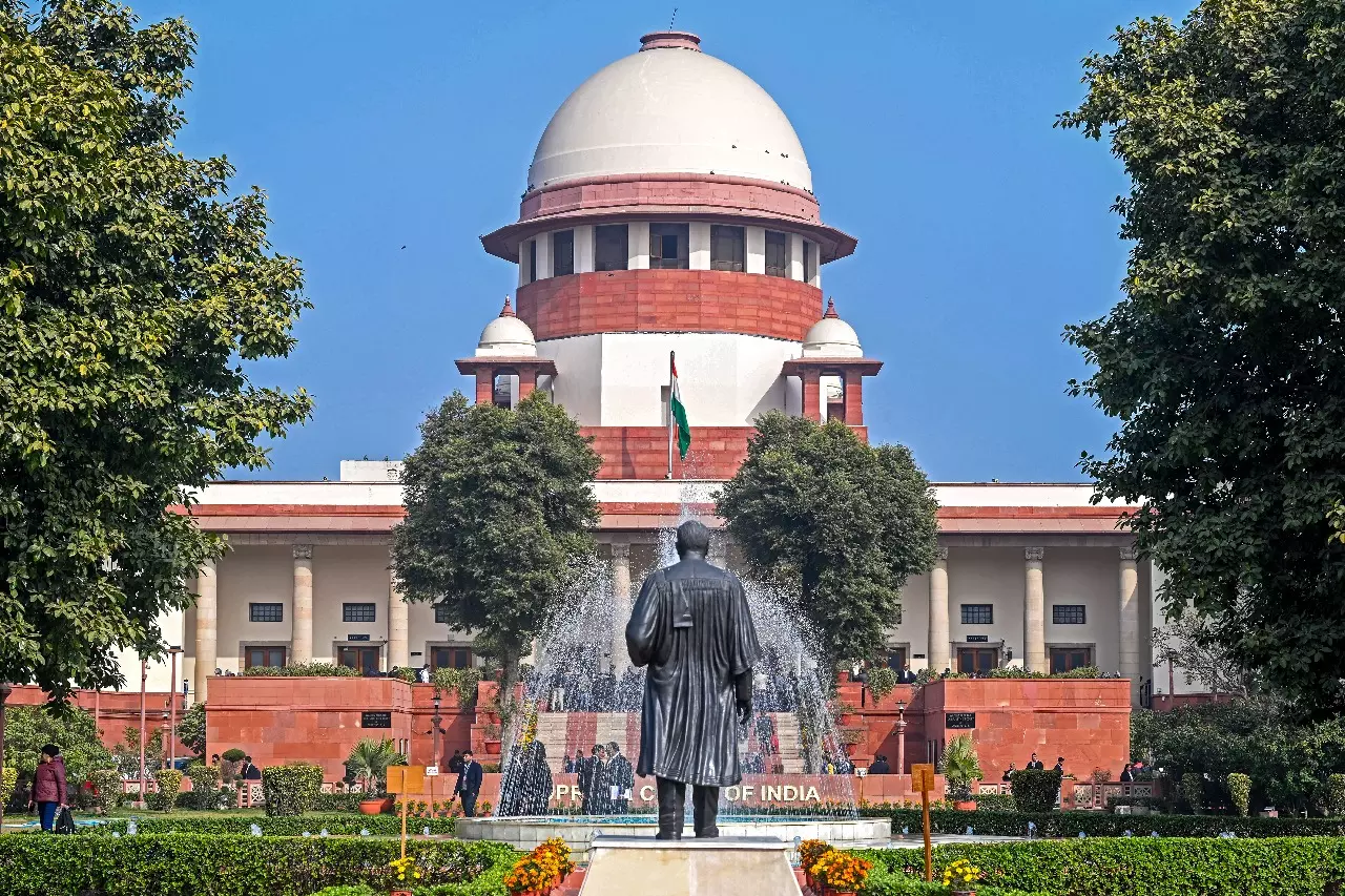 शादी से पहले दोनों ‘अजनबी’, SC ने संबंधों में सावधानी की सलाह दी शादी से पहले दोनों ‘अजनबी’, SC ने संबंधों में सावधानी की सलाह दी
