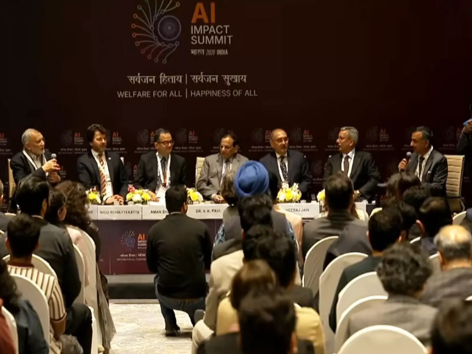 इनोवेटर्स को हेल्थकेयर एक्सपर्ट्स के साथ मिलकर AI बनाना चाहिए, वैलिडेशन पक्का करना चाहिए: Dr. VK Paul इनोवेटर्स को हेल्थकेयर एक्सपर्ट्स के साथ मिलकर AI बनाना चाहिए, वैलिडेशन पक्का करना चाहिए: Dr. VK Paul