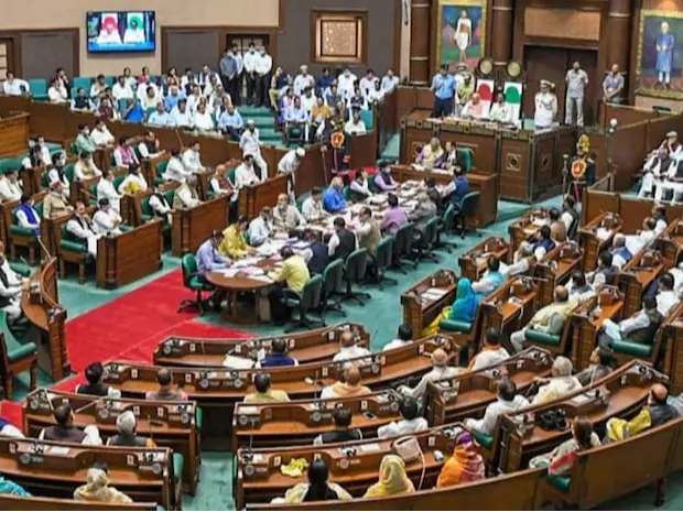 Bhopal: विधानसभा सत्र में आर्थिक योजना और पूरक बजट पर चर्चा Bhopal: विधानसभा सत्र में आर्थिक योजना और पूरक बजट पर चर्चा