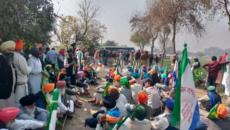 किसान Moga की ओर मार्च कर रहे, पंजाब सरकार ने 20 फरवरी को बातचीत तय की किसान Moga की ओर मार्च कर रहे, पंजाब सरकार ने 20 फरवरी को बातचीत तय की