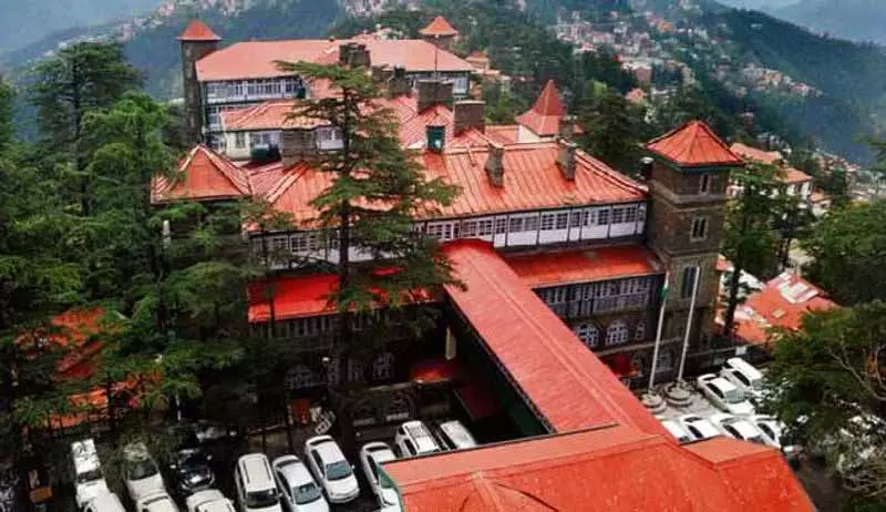 Himachal के नौकरशाह जांच के घेरे में, विधायकों ने कॉल का जवाब न मिलने की शिकायत की Himachal के नौकरशाह जांच के घेरे में, विधायकों ने कॉल का जवाब न मिलने की शिकायत की