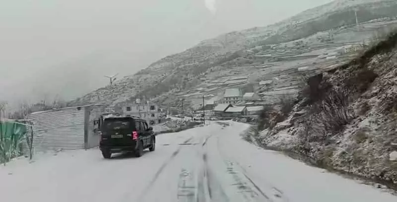 Himachal Pradesh में कल ताज़ा बर्फबारी की संभावना Himachal Pradesh में कल ताज़ा बर्फबारी की संभावना