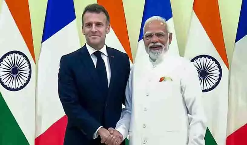 भारत और फ्रांस ने रक्षा और AI समेत 20 से ज़्यादा समझौतों पर साइन किए भारत और फ्रांस ने रक्षा और AI समेत 20 से ज़्यादा समझौतों पर साइन किए