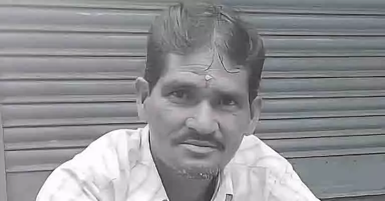 Uluberia में बीड़ी विवाद में बुजुर्ग की हत्या, दुकानदार गिरफ्तार Uluberia में बीड़ी विवाद में बुजुर्ग की हत्या, दुकानदार गिरफ्तार