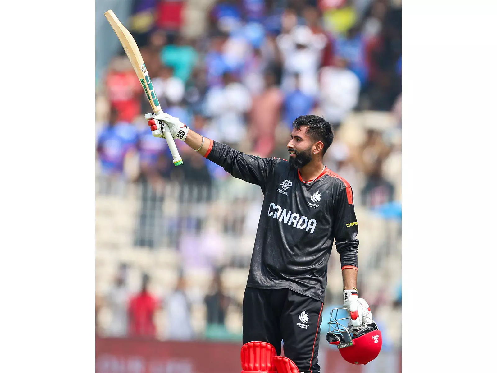कनाडा के युवराज ने T20 विश्व कप शतक पर खुशी जताई कनाडा के युवराज ने T20 विश्व कप शतक पर खुशी जताई