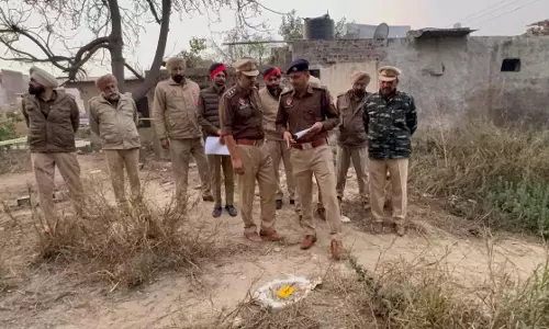 Bhatinda : पुलिस–बदमाश मुठभेड़, कुख्यात लुटेरा घायल, पांच बदमाश गिरफ्तार Bhatinda : पुलिस–बदमाश मुठभेड़, कुख्यात लुटेरा घायल, पांच बदमाश गिरफ्तार