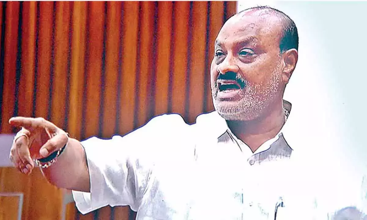 अच्चन्ना ने तिरुमाला लड्डू पर ‘ड्रामा’ को लेकर YSRCP की आलोचना की अच्चन्ना ने तिरुमाला लड्डू पर ‘ड्रामा’ को लेकर YSRCP की आलोचना की