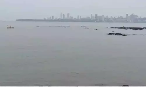 Mumbai : शहर में सुबह आसमान साफ Mumbai : शहर में सुबह आसमान साफ