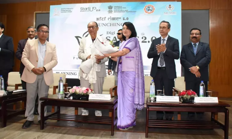 CM ने पूर्वोत्तर स्टार्टअप इकोसिस्टम को बढ़ावा देने के लिए डिजी-सपने 2.0 लॉन्च CM ने पूर्वोत्तर स्टार्टअप इकोसिस्टम को बढ़ावा देने के लिए डिजी-सपने 2.0 लॉन्च