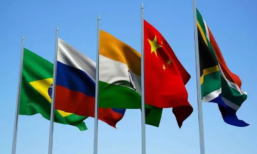 लावरोव ने BRICS दूतों से भारत की अध्यक्षता में साझेदारी बढ़ाने पर चर्चा की