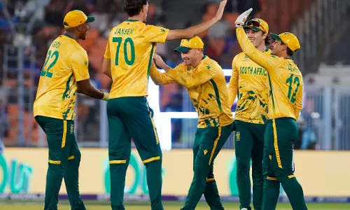 T20 WC: SA ने UAE के खिलाफ पहले गेंदबाजी करने का फैसला किया T20 WC: SA ने UAE के खिलाफ पहले गेंदबाजी करने का फैसला किया