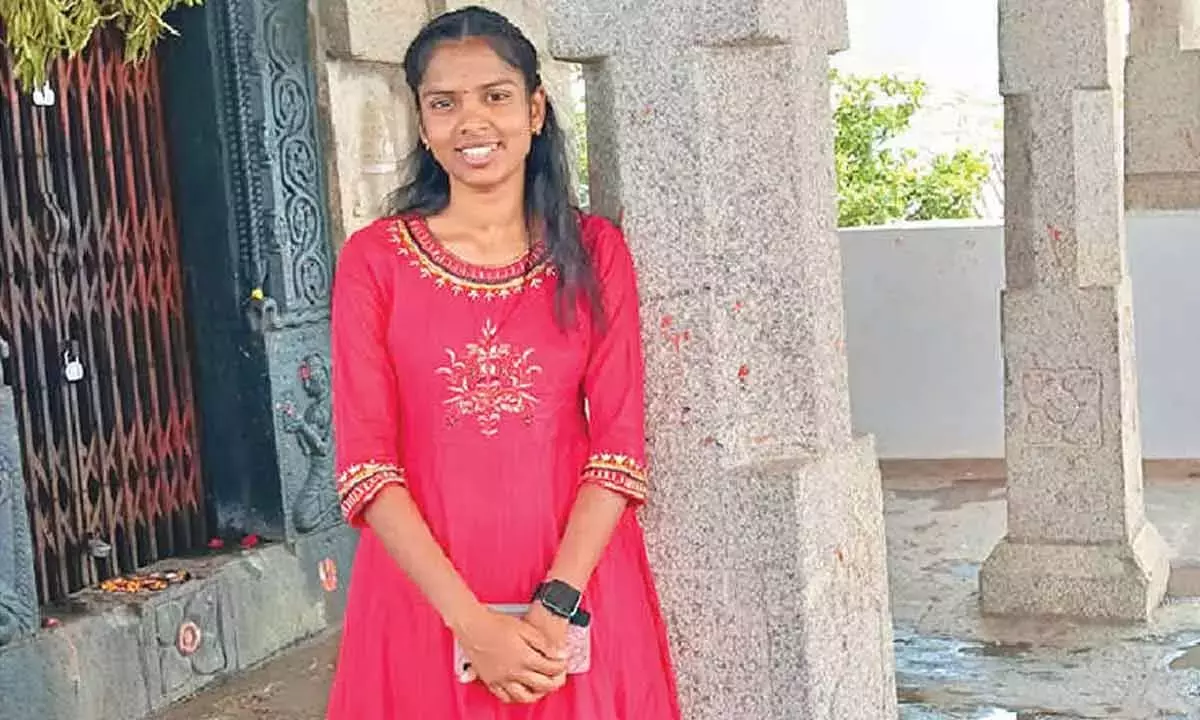 औषधीय पौधों की खेती से ज़्यादा मुनाफ़ा होता है: एरोमैटिक बोर्ड के CEO औषधीय पौधों की खेती से ज़्यादा मुनाफ़ा होता है: एरोमैटिक बोर्ड के CEO