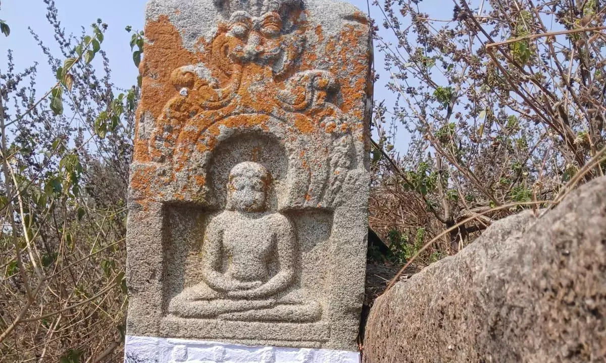 Kalyani  चालुक्य ने चिलकुर में जैन मंदिर की बातें रिकॉर्ड कीं
