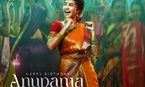 Crazy Kalyanam में अनुपमा परमेश्वरन का कीर्ति के रूप में लुक जारी Crazy Kalyanam में अनुपमा परमेश्वरन का कीर्ति के रूप में लुक जारी