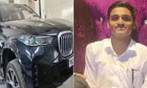 हाईलाइट ग्रुप ने 47 कारें गिफ्ट कीं, 50 मिलियन स्क्वायर फीट एक्सपेंशन प्लान का किया खुलासा हाईलाइट ग्रुप ने 47 कारें गिफ्ट कीं, 50 मिलियन स्क्वायर फीट एक्सपेंशन प्लान का किया खुलासा