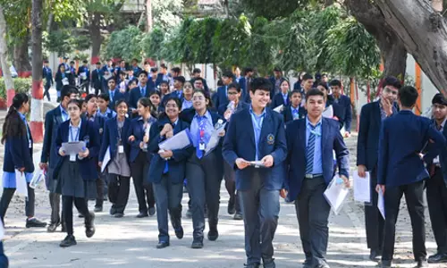 CBSE बोर्ड परीक्षाओं का दूसरा दिन, 8 हजार से ज्यादा केंद्रों में परीक्षा आयोजित CBSE बोर्ड परीक्षाओं का दूसरा दिन, 8 हजार से ज्यादा केंद्रों में परीक्षा आयोजित