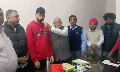 आखिरकार घर पहुंचे, आदमपुर के गौतम नैयर US डिटेंशन सेंटर से भारत लौटे