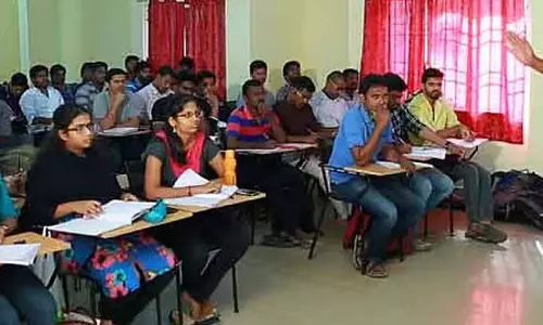 Vyasarpadi में ट्यूशन सेंटर पर बदमाशों का कब्ज़ा Vyasarpadi में ट्यूशन सेंटर पर बदमाशों का कब्ज़ा