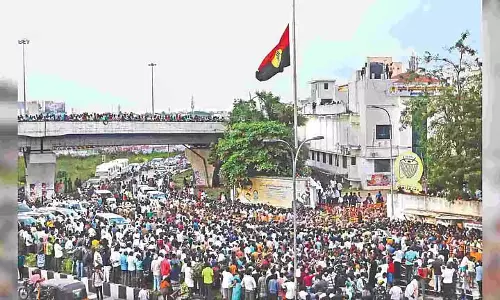 DMDK, AIADMK के नेतृत्व वाले गठबंधन को मज़बूती देने के लिए तैयार
