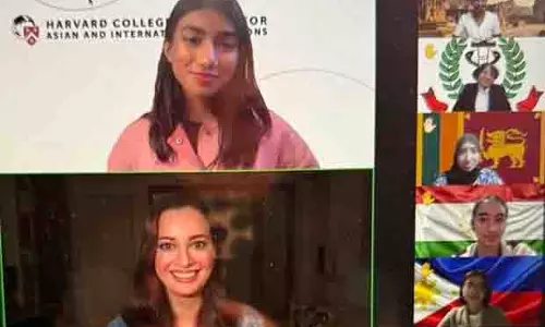 Harvard में दीया मिर्ज़ा: “रीजेनरेटिव ग्रोथ एक मौका है, बलिदान नहीं” Harvard में दीया मिर्ज़ा: “रीजेनरेटिव ग्रोथ एक मौका है, बलिदान नहीं”