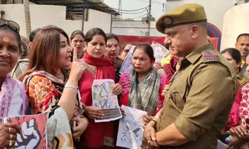 Ritika ने बिश्नाह में नाबालिग से रेप करने वाले के लिए मौत की सज़ा की मांग की Ritika ने बिश्नाह में नाबालिग से रेप करने वाले के लिए मौत की सज़ा की मांग की