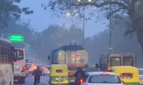 दिल्ली में हल्की बारिश हुई, IMD ने तापमान में मामूली गिरावट का अनुमान लगाया