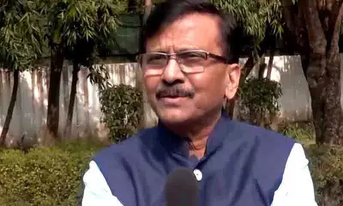 बीजेपी की दादागिरी की वजह से क्रिकेटर हाथ नहीं मिला रहे हैं: Sanjay Raut बीजेपी की दादागिरी की वजह से क्रिकेटर हाथ नहीं मिला रहे हैं: Sanjay Raut