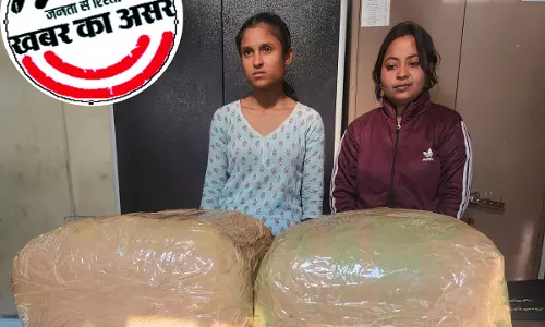 लड़कियां गांजा सप्लाई करने निकली थी, रावणभाठा मैदान के पास पकड़ी गई दोनों