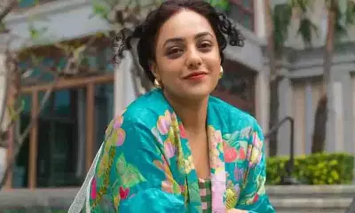 Nithya Menen का प्रोड्यूसर के तौर पर नया सफ़र.. पवन को ऑफिशियली हीरोइन अनाउंस किया गया Nithya Menen का प्रोड्यूसर के तौर पर नया सफ़र.. पवन को ऑफिशियली हीरोइन अनाउंस किया गया
