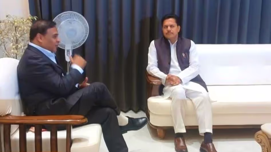 Himanta ने मेरे घर पर दो घंटे बिताए, मेरे साथ परिवार जैसा बर्ताव किया Himanta ने मेरे घर पर दो घंटे बिताए, मेरे साथ परिवार जैसा बर्ताव किया