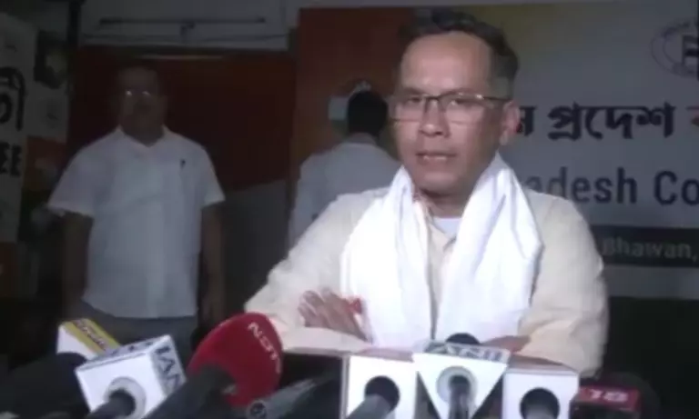Assam में गौरव गोगोई ने भूपेन बोरा के बीजेपी में शामिल होने पर सवाल उठाया Assam में गौरव गोगोई ने भूपेन बोरा के बीजेपी में शामिल होने पर सवाल उठाया