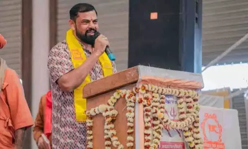 मध्य प्रदेश में MLA राजा सिंह के ‘सिर कलम करने’ वाले बयान से गुस्सा भड़क गया मध्य प्रदेश में MLA राजा सिंह के ‘सिर कलम करने’ वाले बयान से गुस्सा भड़क गया