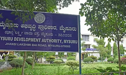 डुप्लेन कॉम्प्लेक्स के व्यापारियों को नोटिस जारी; MDA कार्रवाई करेगा डुप्लेन कॉम्प्लेक्स के व्यापारियों को नोटिस जारी; MDA कार्रवाई करेगा